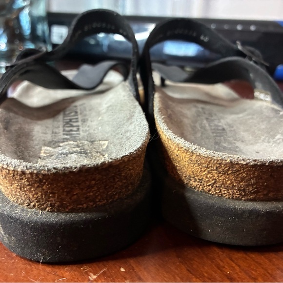 Mephisto Black Helen thong sandals size 40 - Picture 3 of 9